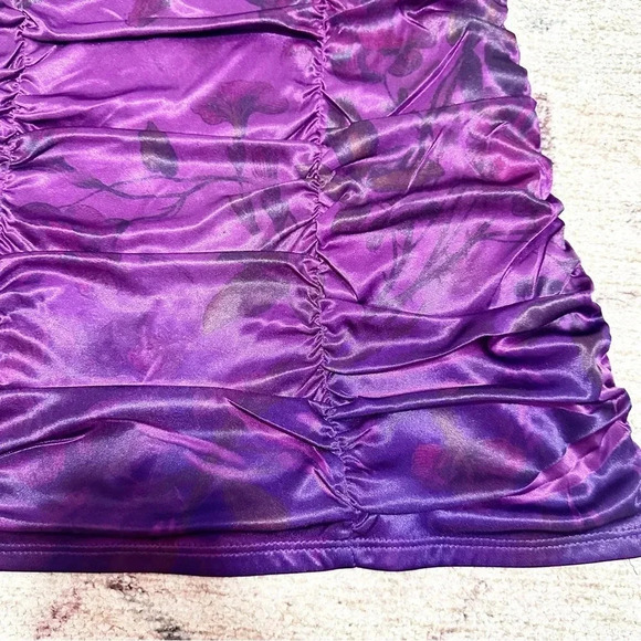 Y2K Studio Y  Purple ruched top size medium - Picture 9 of 12